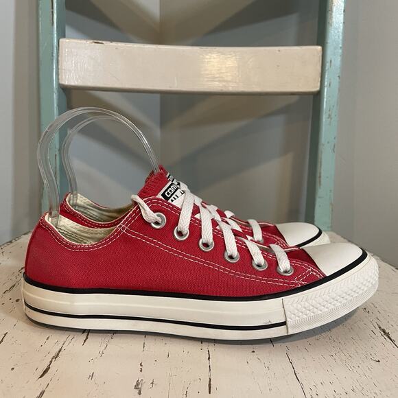 CONVERSE Chuck Taylor Low Red‎ Canvas Shoes Sneakers M9696 Size WOMENS 7/MENS 5 - Picture 4 of 8